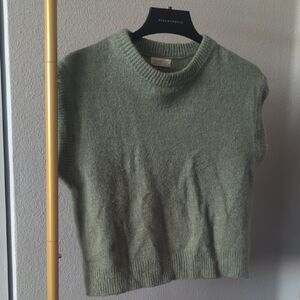 Women's Green Sweater